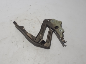 Skoda Octavia IV (2019–2026) Hood hinge 5E3823301 - 2