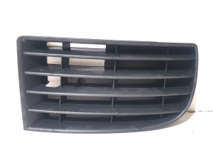  Front bumper lower grille 