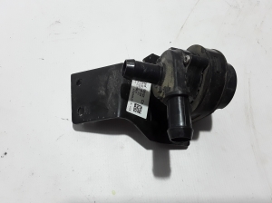 Zusatzwasserpumpe - LJ938C590EB