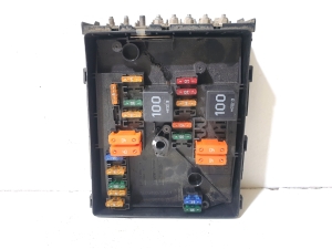  Fuse blocks 