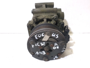 Ford Fiesta V (2002–2008) Konditsioneeri kompressor YS4H19D629AC  2005APR27 - 2