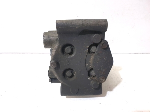 Ford Fiesta V (2002–2008) Konditsioneeri kompressor YS4H19D629AC  2005APR27 - 4