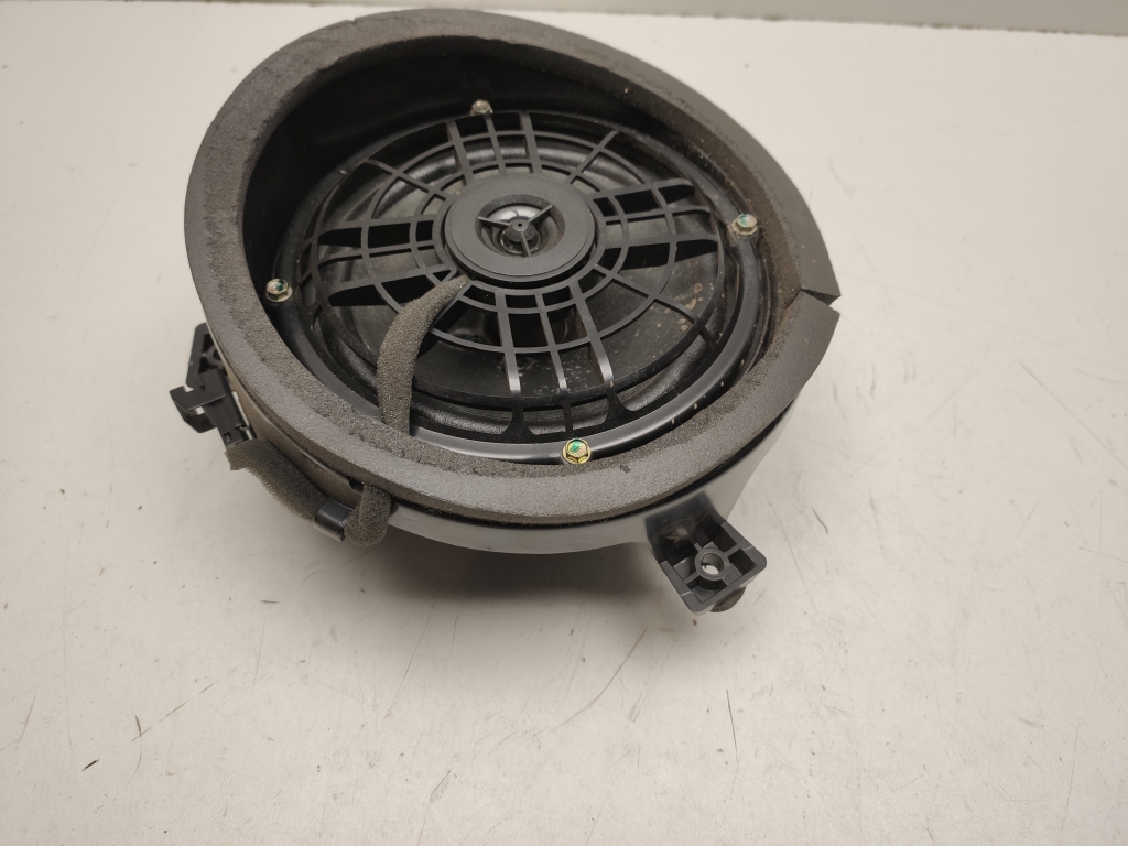 Mercedes Benz ML-Class 163 (1998–2005) Lautsprecher Tür vorne A1638200402 Mercedes Benz ML-Class 163 (1998–2005) Lautsprecher Tür vorne A1638200402