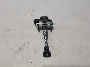   Tirant d’arrêt de porte avant  - LJ8Z5823552A 