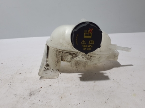   Coolant reservoir  - LJ938A080AC 