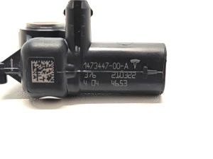 Tesla Model 3 3 (2016–2024) Airbag sensor 1473447-00-A - 2