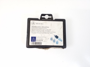 Mercedes Benz R-Class 251 (2006–2017) Radmuttern, Schrauben B66470155