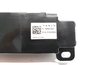 Tesla Model 3 3 (2016–2024) Antenn 1585601-00-D - 2