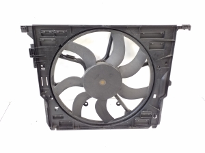 BMW 5 SERIES F10 (2010–2017) Dzesēšanas ventilators un tā daļas 1742761 - 4