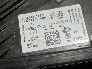 Skoda Enyaq iV I (2020–2026) Scheinwerfer vorne 5LB941015B - 2