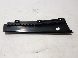 VOLVO XC40 (2017–2026) Rear side door outer window molding 31448394 - 3