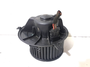 Heater blower motor - 1KD819015