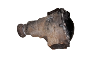 Front differential - MR377539