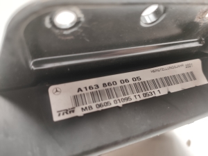 Mercedes Benz ML-Class 163 (1998–2005) Airbag für vordere Türen A1638600605 - 2