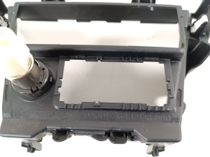 Mazda 2 (2014–2026) Other part of center console DA6V64362 - 3