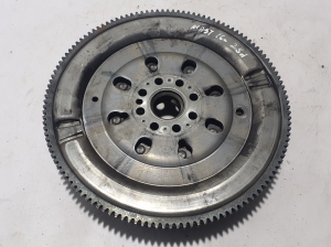  Clutch flywheel 