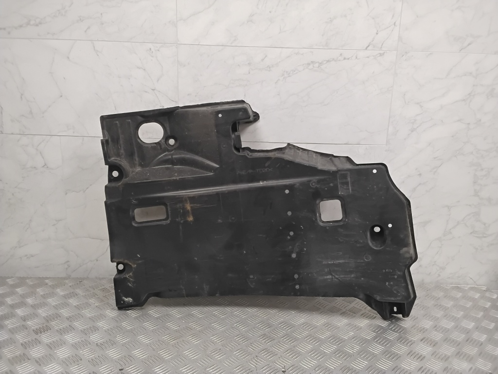 TOYOTA Corolla (2018–2026) Rear underbody shield 5762802160 TOYOTA Corolla (2018–2026) Rear underbody shield 5762802160
