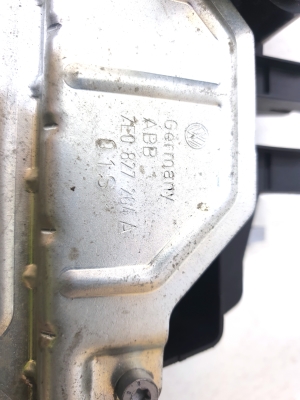Volkswagen Transporter T5 (2003–2015) Trunk lid exterior handle 7E0827264A - 3