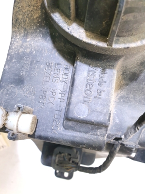 Ford Focus (1998–2005) Scheinwerfer vorne 0374E - 3