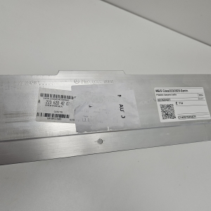 Mercedes Benz S-Class 223 (2020–2026) Eesmise kaitseraua tala a2236204201 - 3