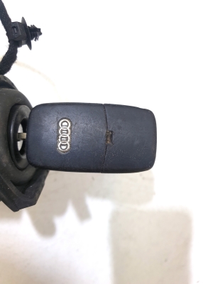AUDI A4 B6 (2000–2005) Süütelukk 4B0905851G - 2
