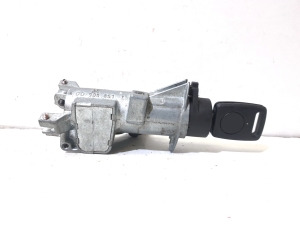 AUDI A4 B5 (1994–2001) Zündschloss 4D0905851E - 3