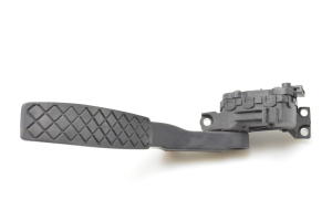AUDI Q7 (2006–2015) Accelerator pedal 7L0723507B - 4