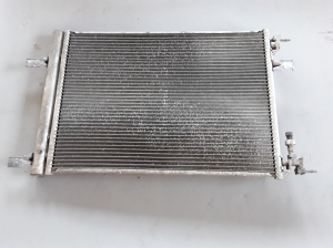   A/C condenser  - 13267648 