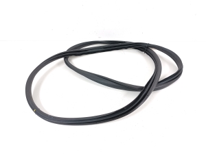 Mazda 2 (2014–2026) Tagumise küljeukse tihend uksel DA6C68913B - 2