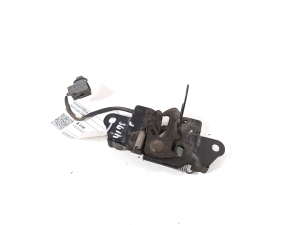 Mazda 2 (2014–2026) Hood latch DA6C56620 - 2