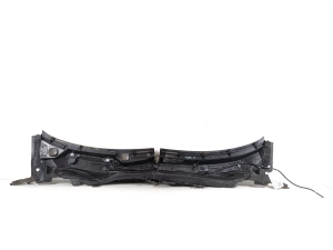 Mazda 2 (2014–2026) Wiper cowl trim panel - 2