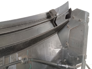 Mazda 2 (2014–2026) Wiper cowl trim panel - 4