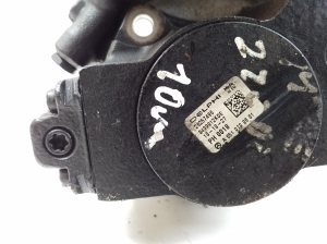 Mercedes Benz E-Class W212 (2009–2015) Kraftstoffpumpe A6510700601 - 3