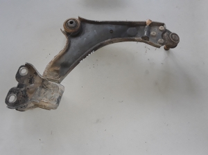 VOLVO XC70 (2007–2016) Front control arm 31277345 - 2