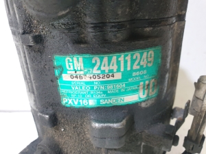  Air conditioner compressor 