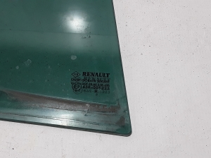 RENAULT Clio III (2005–2012) Aizmugurējo sānu durvju trīsstūrveida stikls 8200427644 - 2