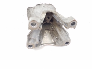 AUDI A8 D4 (2010–2017) Engine bracket 8K0199307 - 3