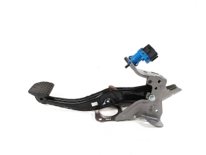 Mazda 2 (2014–2026) Piduripedaal DA7S43300A - 4