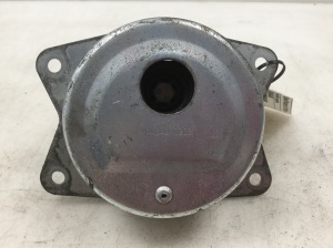 Engine mount - V04640