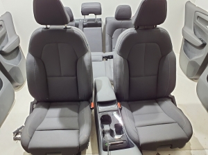 VOLVO C 40 I (2022–2026) Salons un tā detaļas - 3
