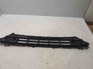 VOLVO C 40 I (2022–2026) Front bumper lower grille 32136098 - 3
