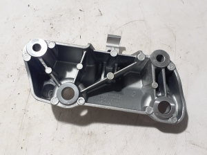 VOLVO C 40 I (2022–2026) Engine bracket 31686307 - 3