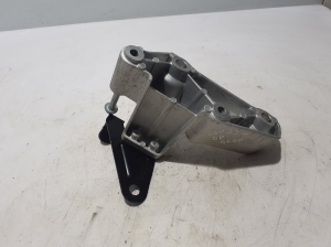 VOLVO C 40 I (2022–2026) Engine bracket 31686306 - 3