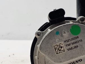 VOLVO C 40 I (2022–2026) Auxiliary water pump 32135208 - 2