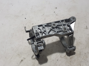 VOLVO C 40 I (2022–2026) Circulation pump bracket 32208553 - 2