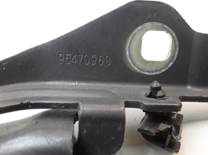  Engine cover hinge 