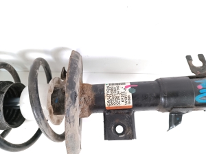 Mazda 2 (2014–2026) Front shock absorber and its components - 2