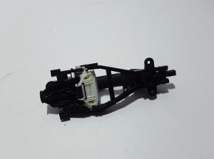 VOLVO C 40 I (2022–2026) Front door external opening handle and its details - 3