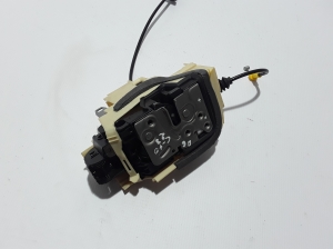 VOLVO C 40 I (2022–2026) Rear side door lock 32131413 - 3