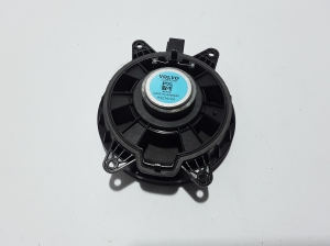VOLVO C 40 I (2022–2026) Rear side door speaker 32265248 - 3